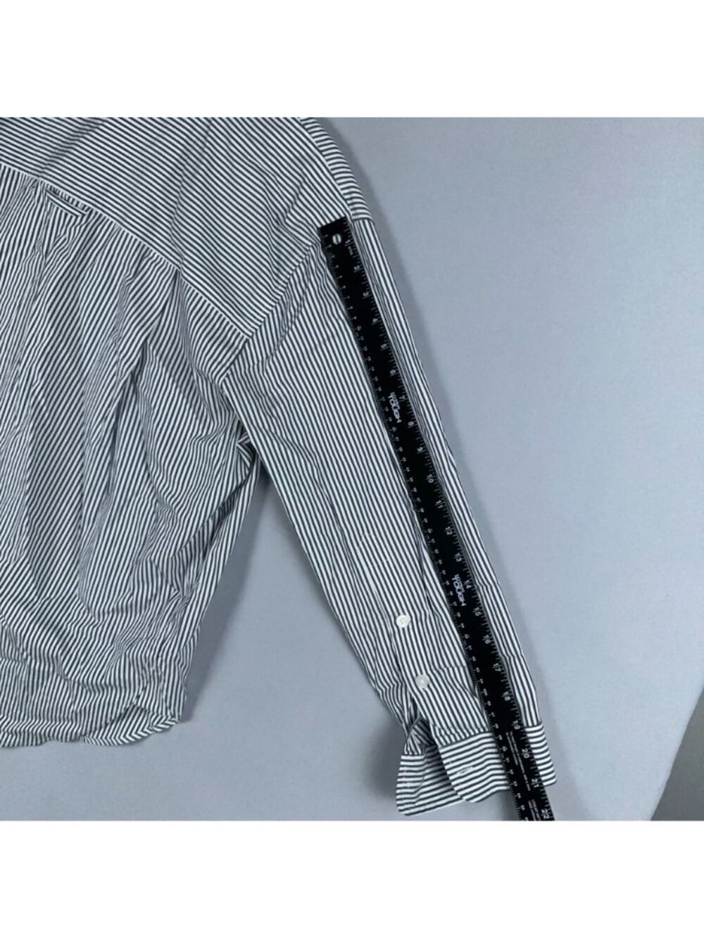 Gloria Vanderbilt Button-Down Shirt Size Large Black White 100% Cotton Striped - Picture 13 of 15